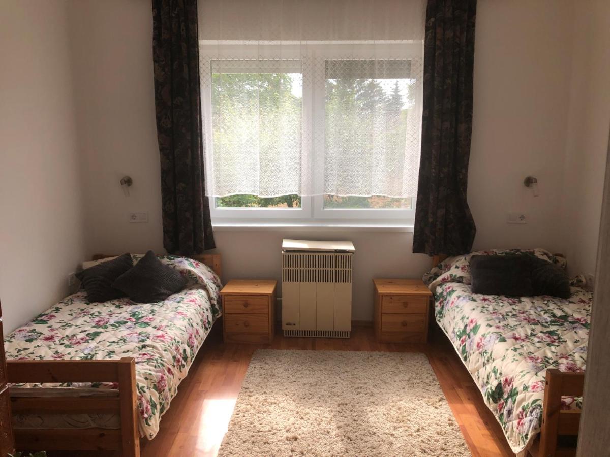 Piroska Vendégház Nyíregyháza Exterior foto